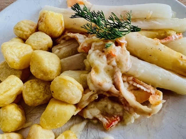 Recept witte asperges met clemont rouge en portsiroop uit de oven