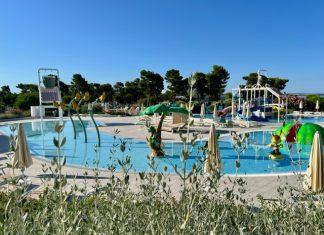 Zaton Holiday Resort camping en onze ervaring Camping zaton holiday zwembad