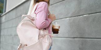 De nieuwste trends in rugzakken; een perfecte mix tussen stijl en functionaliteit De nieuwste trends in rugzakken tamara-bellis-kGvBLcBGZpI-unsplash