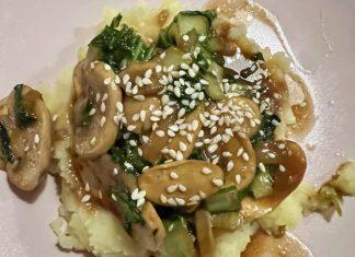 Paksoistamppot met ketjapchampignons Paksoistamppot met ketjapchampignons