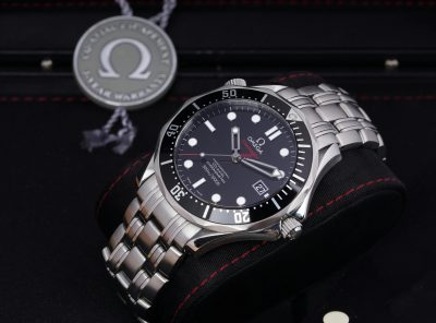omega moonwatch
