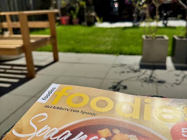 lezen in de tuin foodies